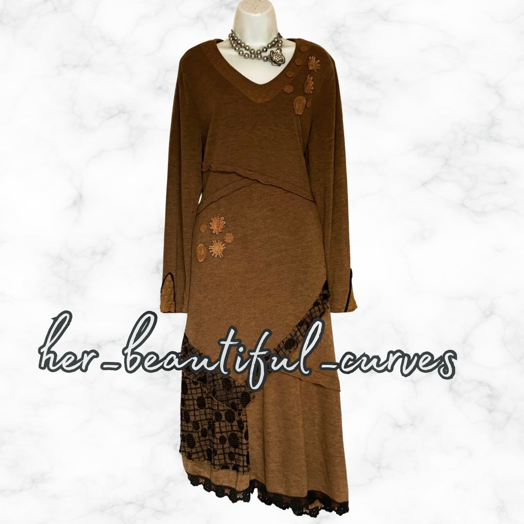 JOE BROWNS QUIRKY & UNIQUE FINE KNIT PARTY DRESS SIZE 18