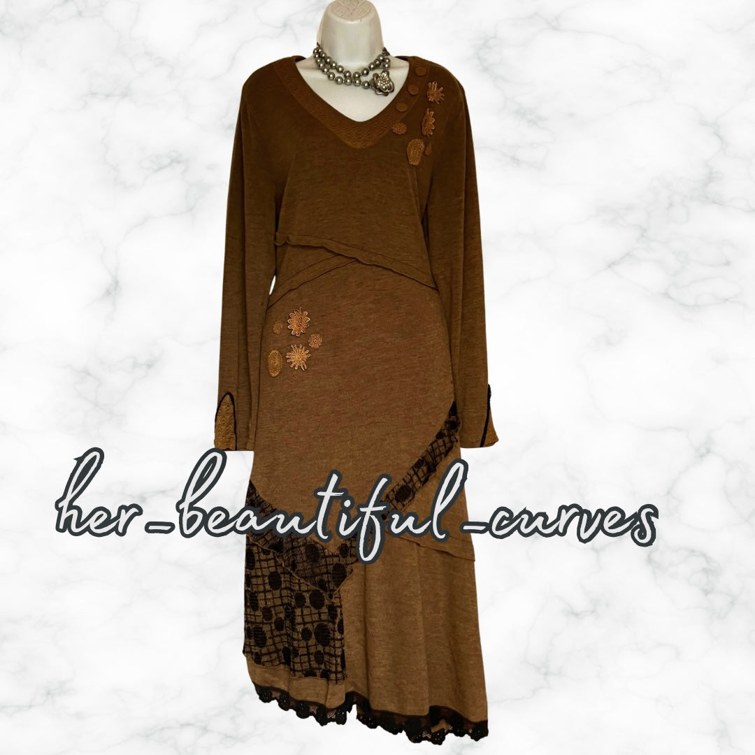 JOE BROWNS QUIRKY & UNIQUE FINE KNIT PARTY DRESS SIZE 18