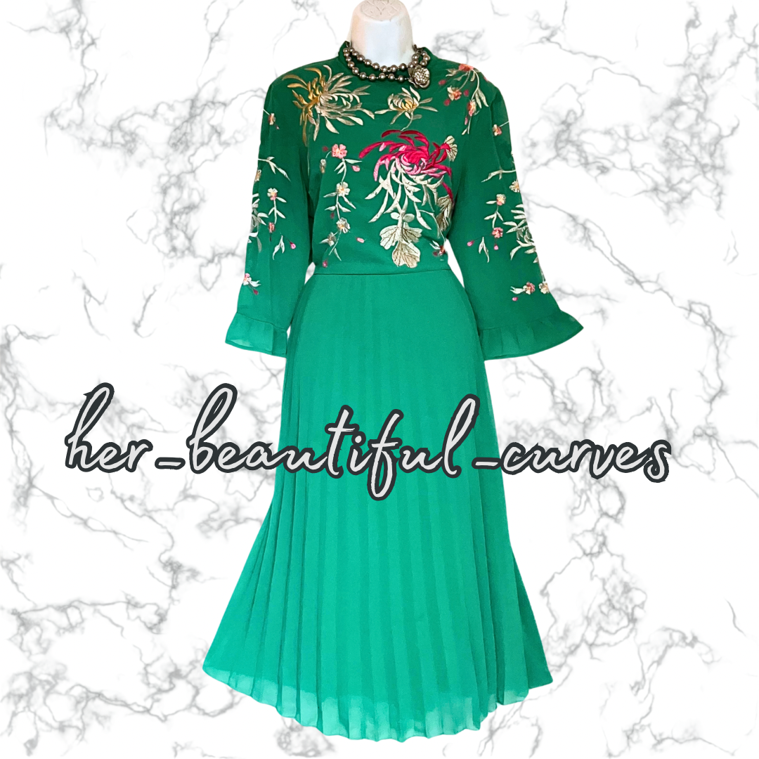 ASOS Embroidered FLORAL MIDI PLEAT OCCASION PARTY DRESS SIZE 18
